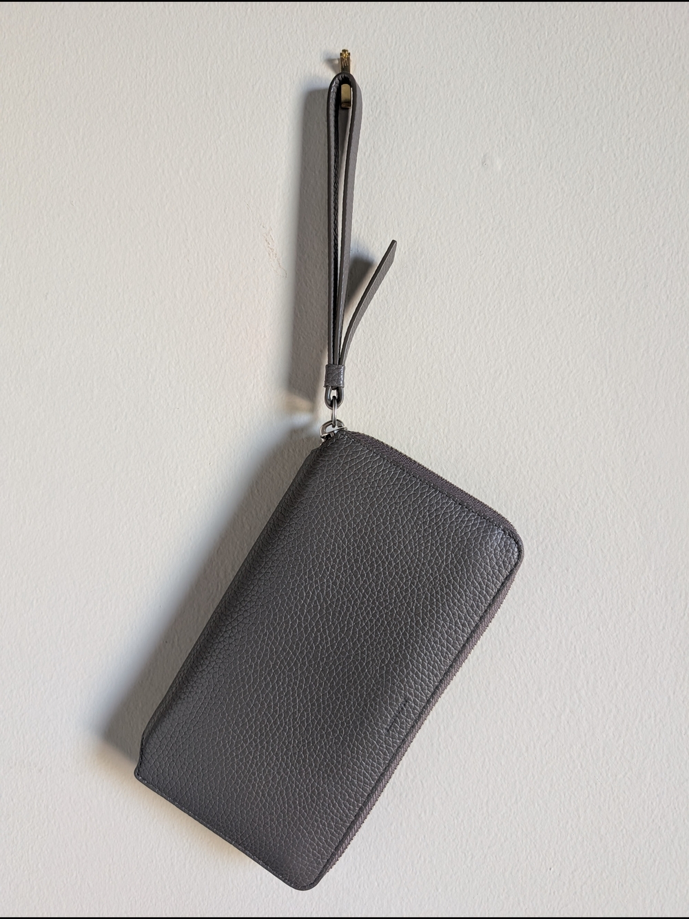 NWOT All Saints Gray Pebbled Leather Wristlet Wallet phone Pouch